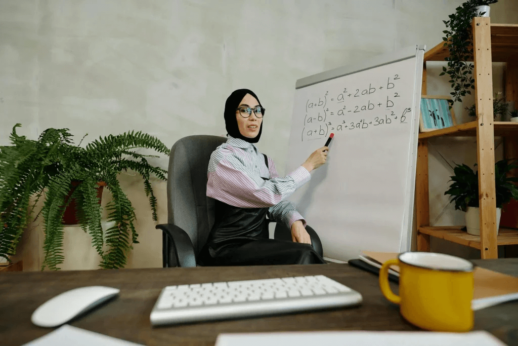 Cost of tutoring per hour: Qualification factor