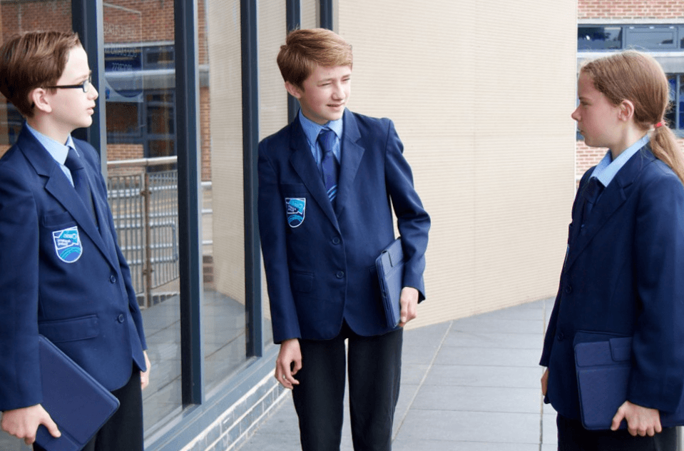 school uniforms in public schools pros and cons