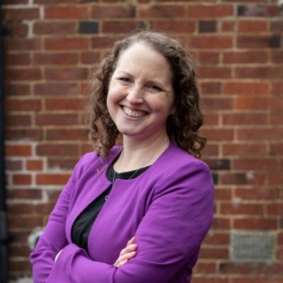 Author Hannah Hagon