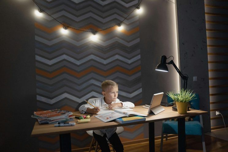 The Best Homeschool Reading Curriculum: Tips to Choose Yours