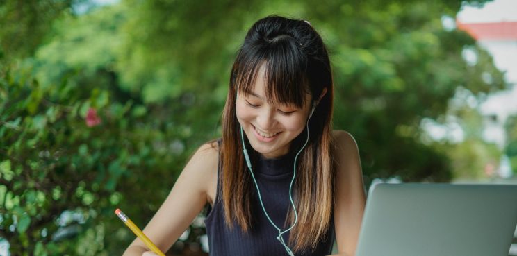 How to Write an Introduction Paragraph? Guide