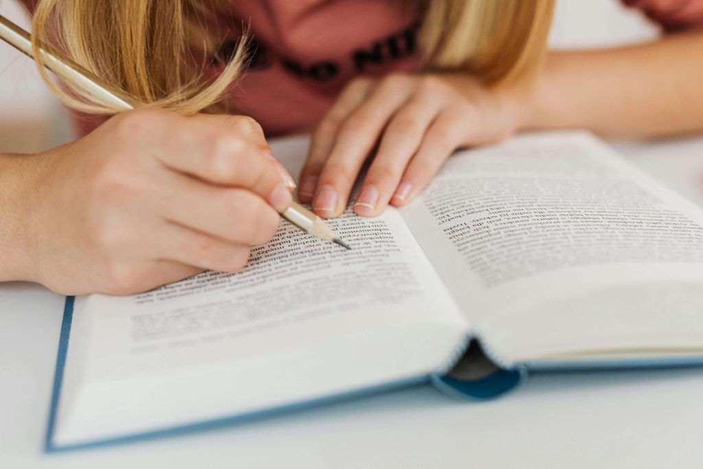 How to Write a Title: Rules, Styles and Catching Readers’ Attention