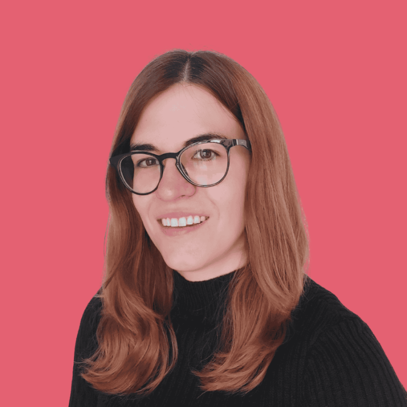 Author Stephanie Simoes