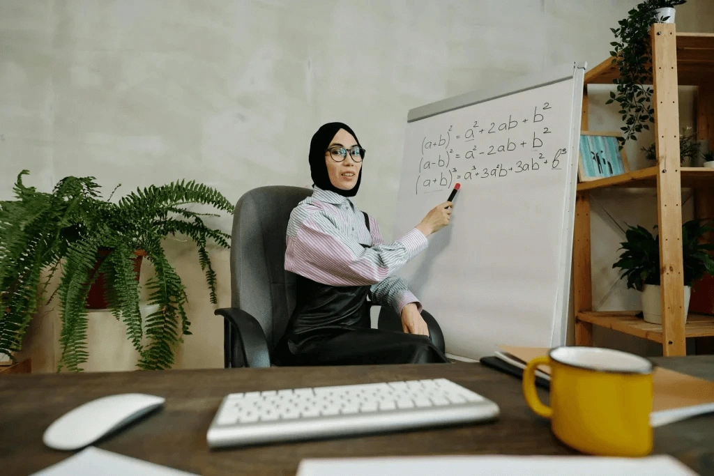 Cost of tutoring per hour: Qualification factor