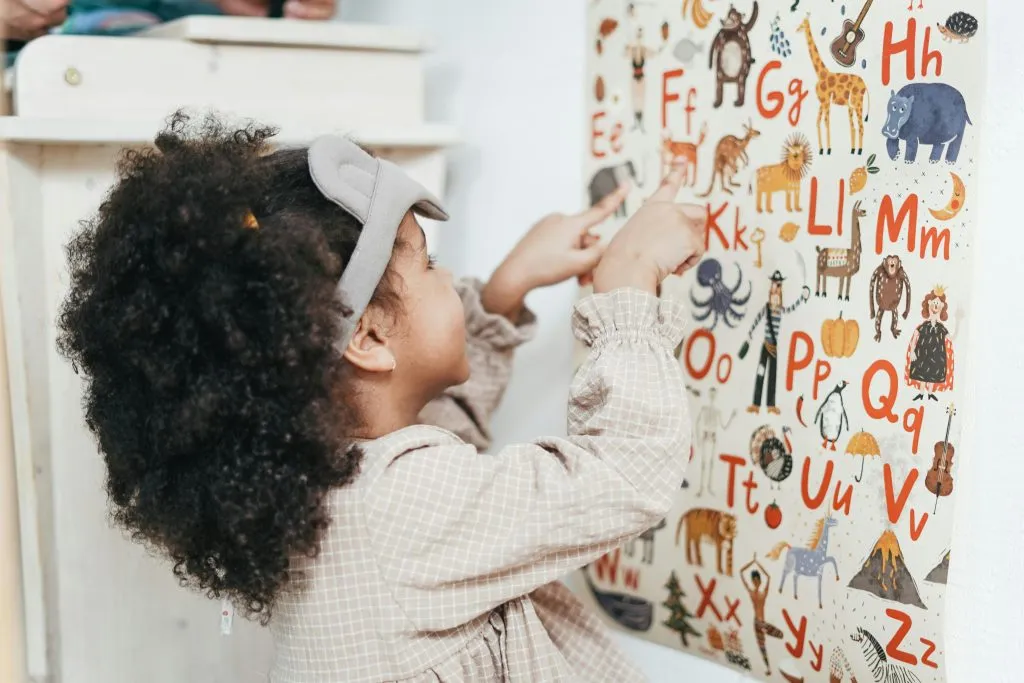 #4 Alphabet games: How to teach my child letter recognition?