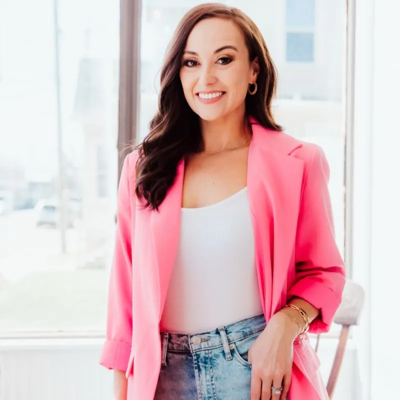 Author Mandi St. Germaine