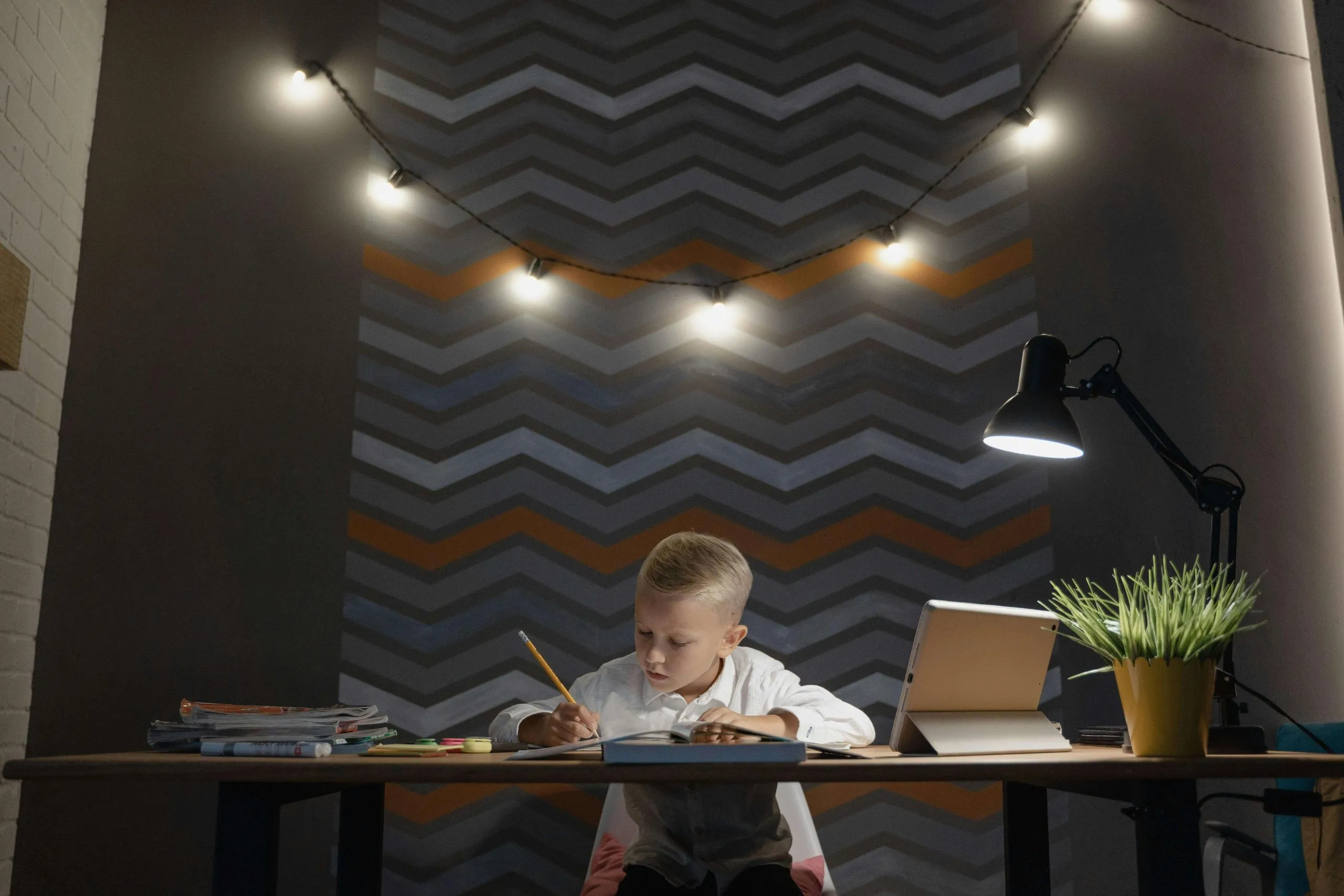 How to teach persuasive writing using the OREO method