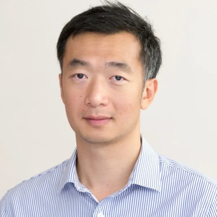 Author Erik Chan